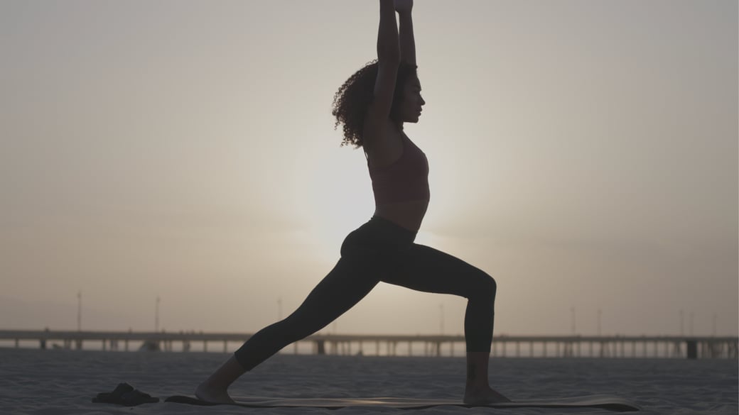 15-minute-morning-yoga-stretching-strengthening_getty-1