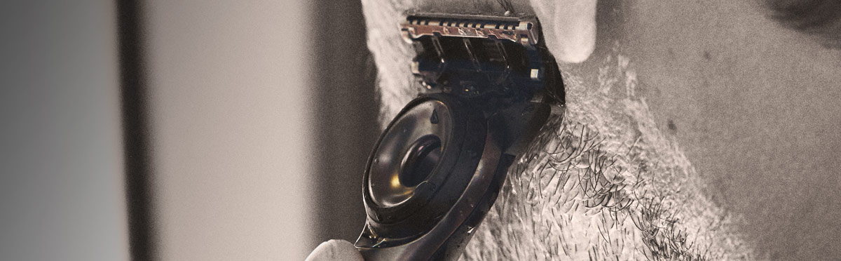 Full shaving system designed to prevent nicks and razor burn