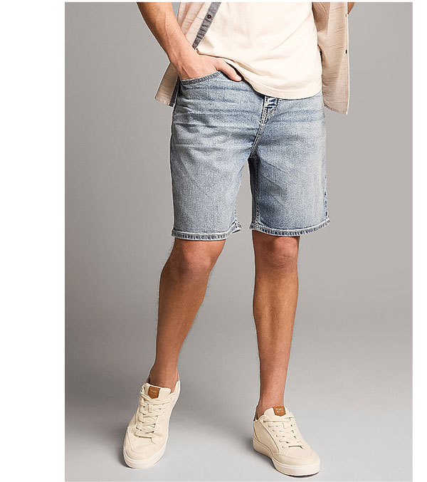 Wells Stretch Short