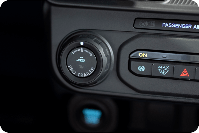 A close‑up view of the Ford Maverick&reg; truck&rsquo;s Pro Trailer Backup&trade; knob