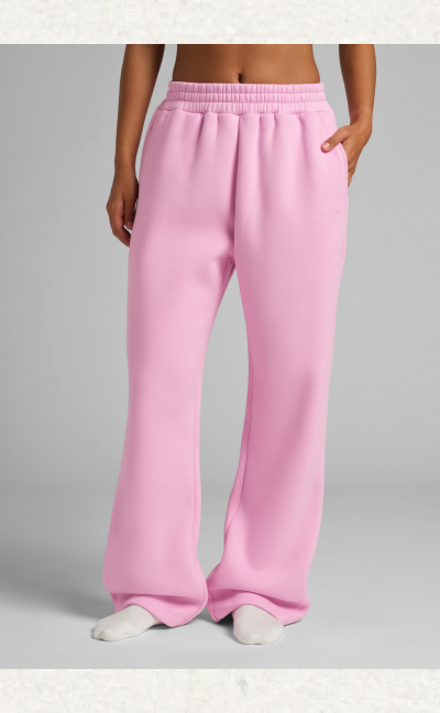 NEW Signature Straight Leg Sweats | Shop Peony