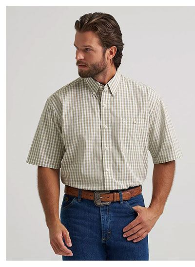 Wrangler® George Strait™ Short Sleeve One Pocket Button Down Shirt