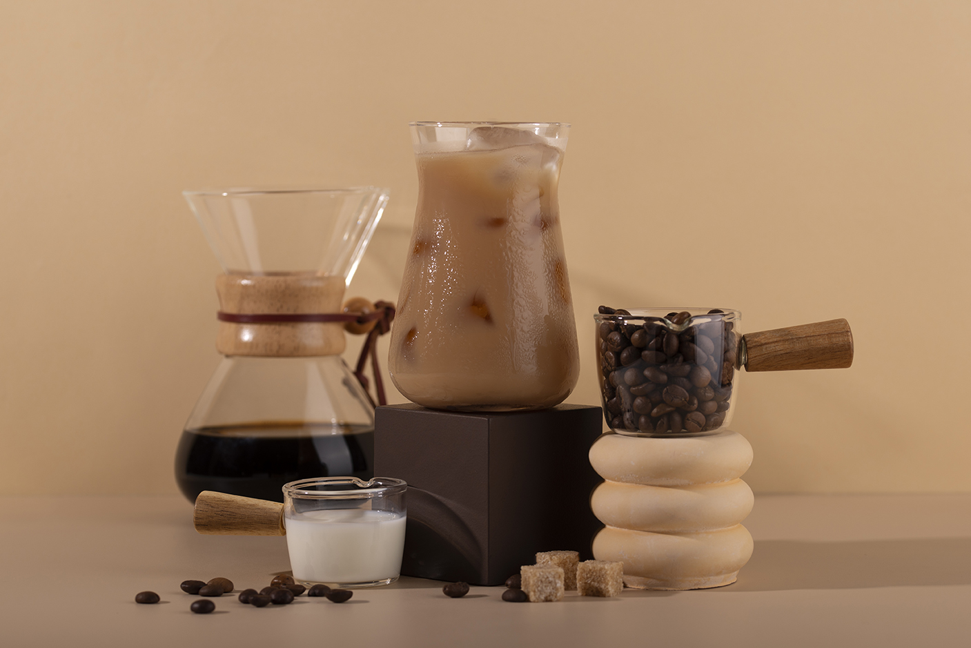 A relaxed morning with a fresh cup of Atlas coffee