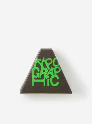 TRIANGLE ERASER