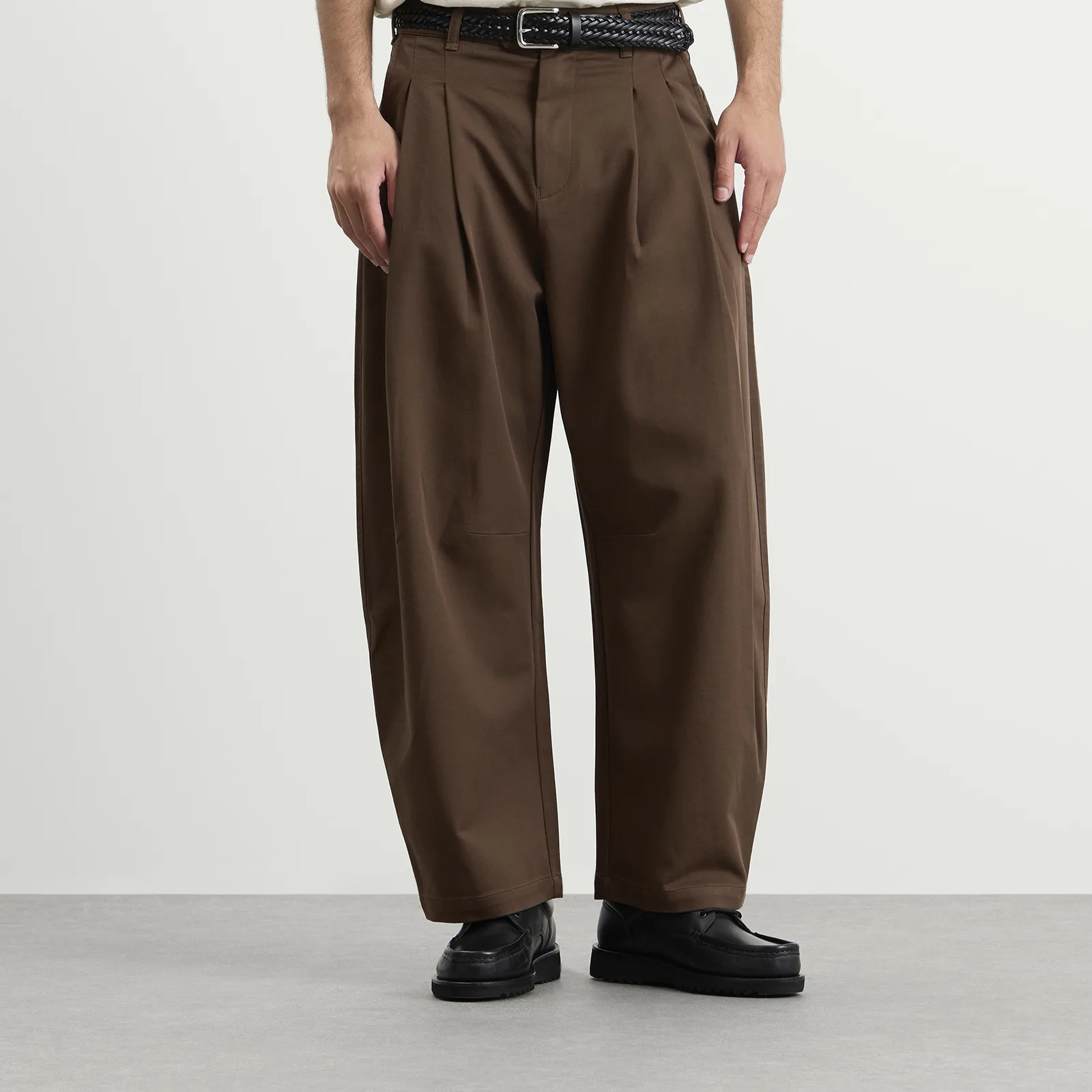 Porter James Dart-Knee Pleated Trousers