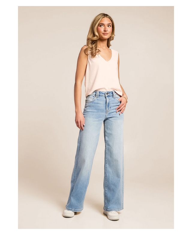 Shop Women's Wide Leg Jeans
