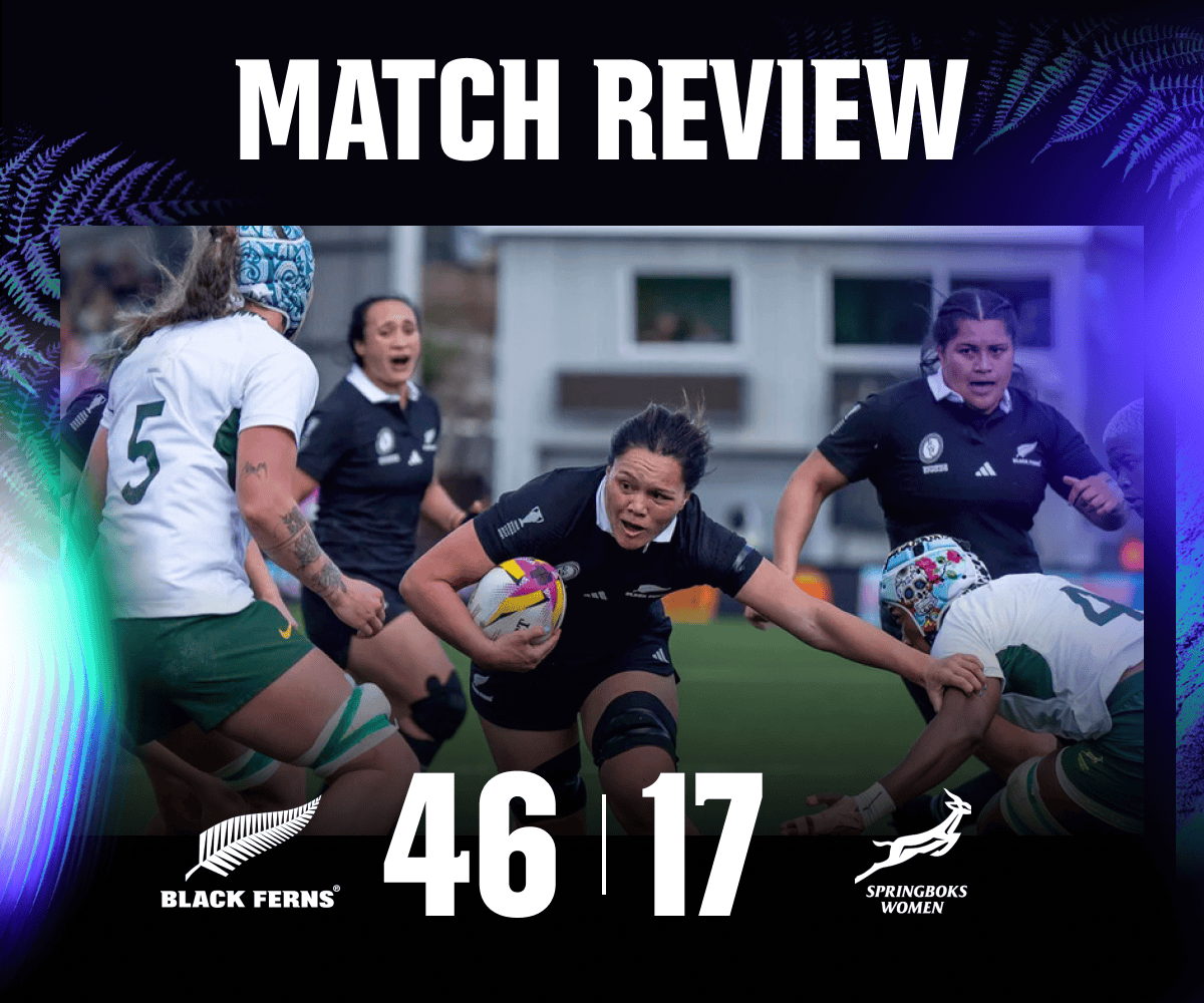 Black Ferns players celebrating a try 
