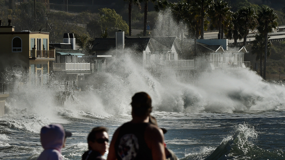 Rough waves.
