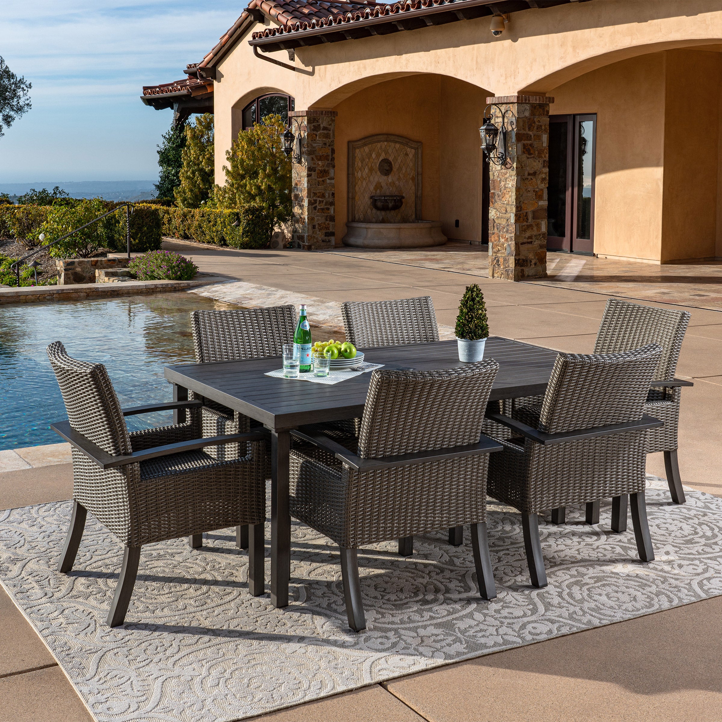 Grand Leisure Las Palmas 7-Piece Dining Set