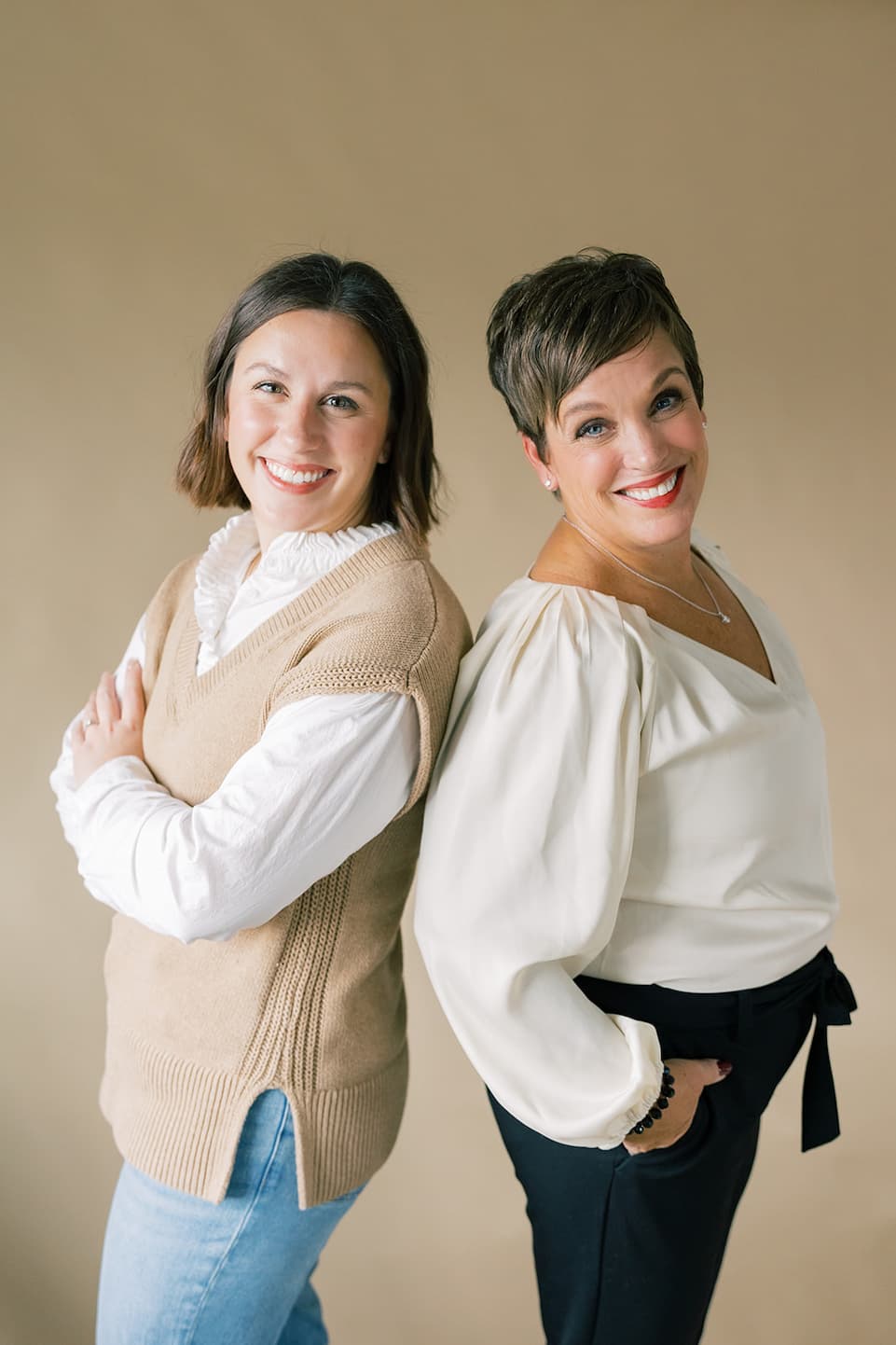 headshot of mother/daughter, Abby & Debbi
