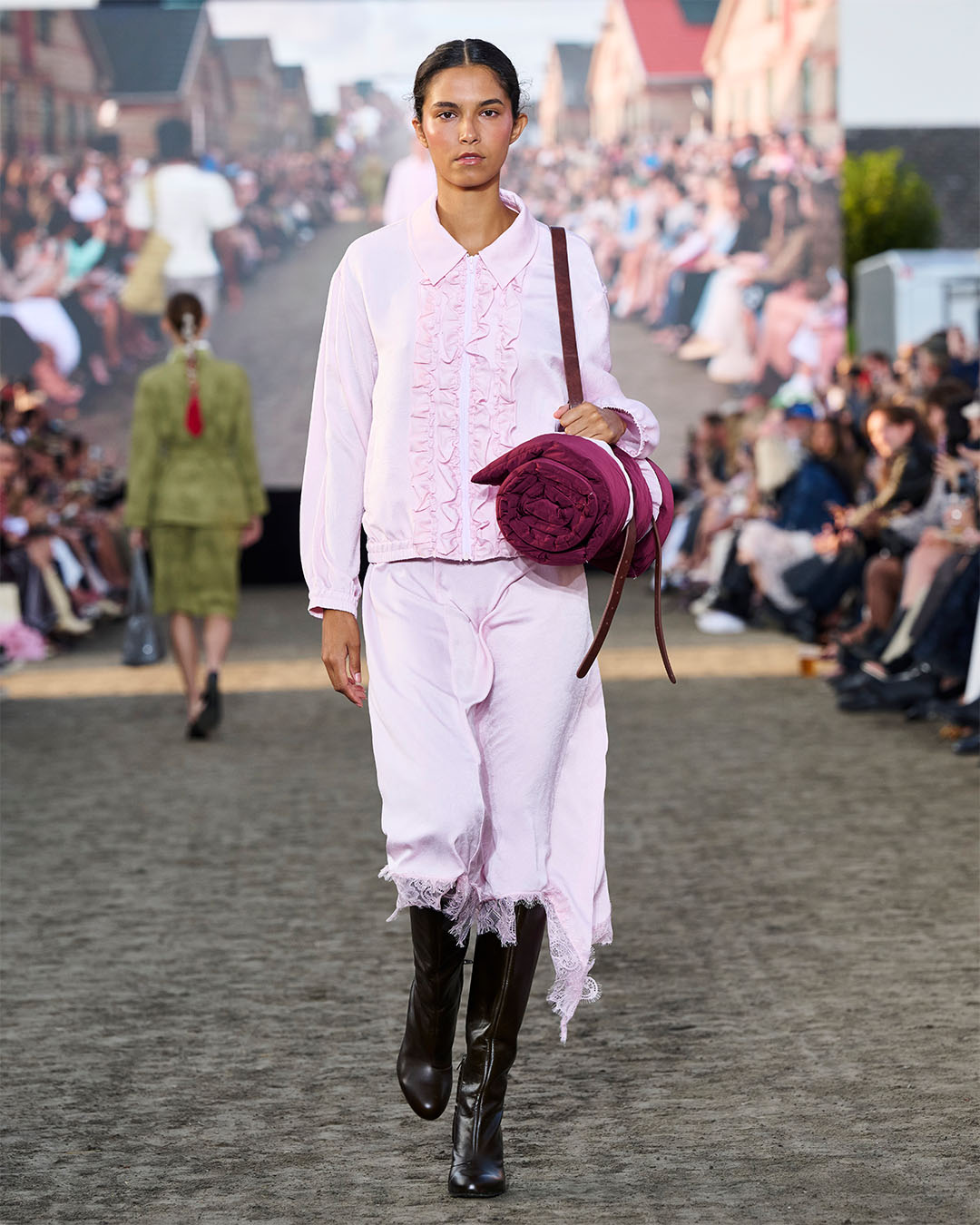 RUNWAY