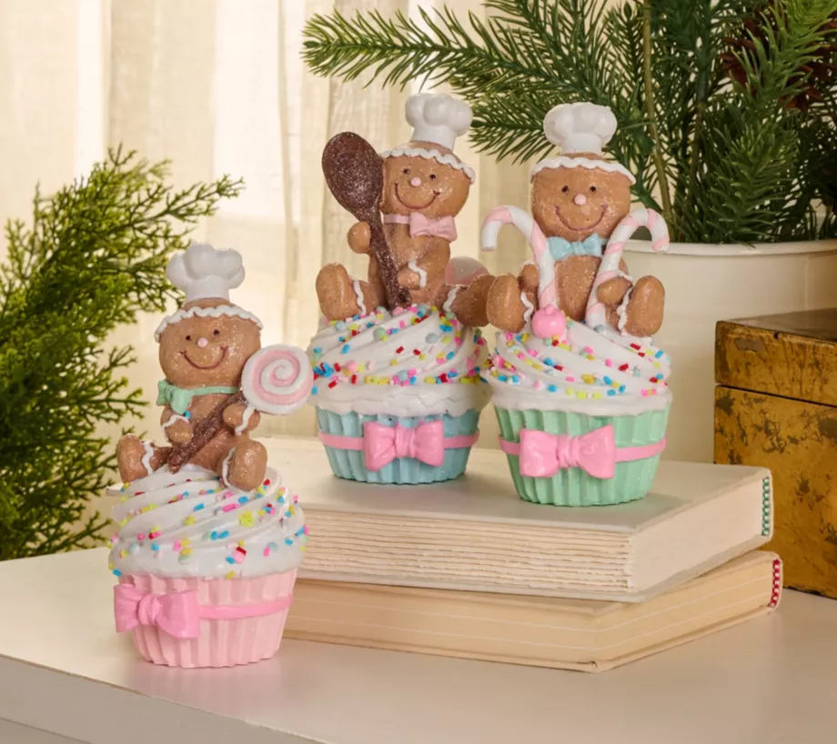 Set of 3 Gingerbread Children with Cupcakes by Valerie