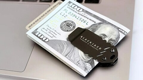 This Slender Money Clip Is Secretly an EDC Powerhouse in Disguise