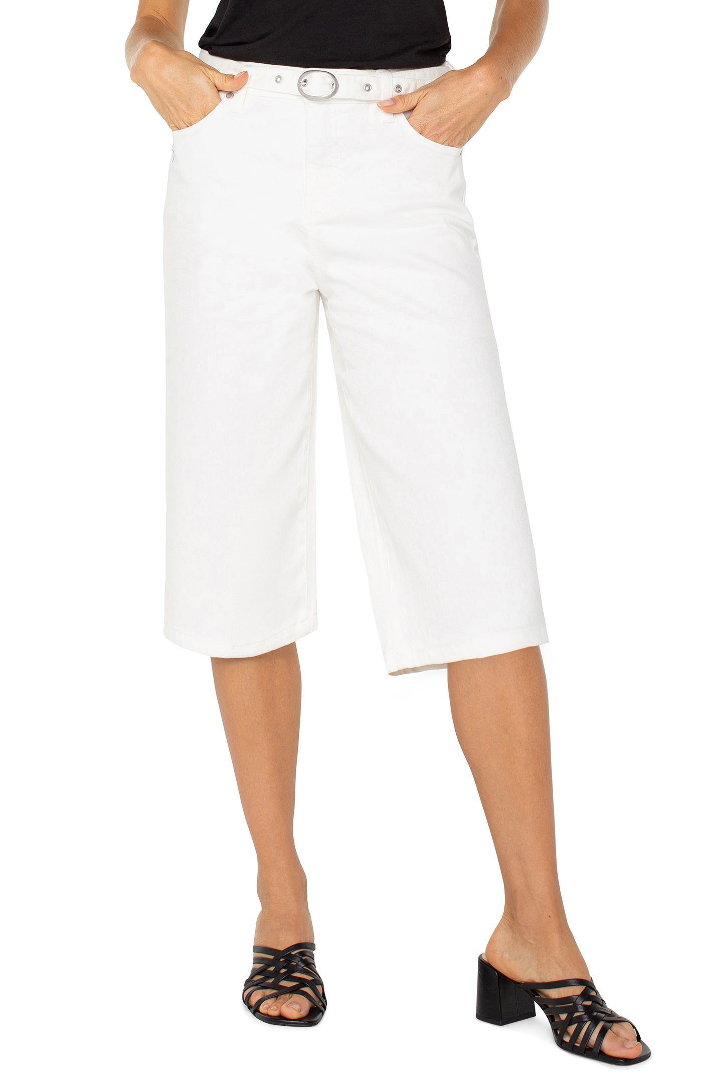 Image of YACHT PANT WITH SELF BELT