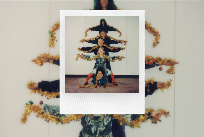 Family forming a tree