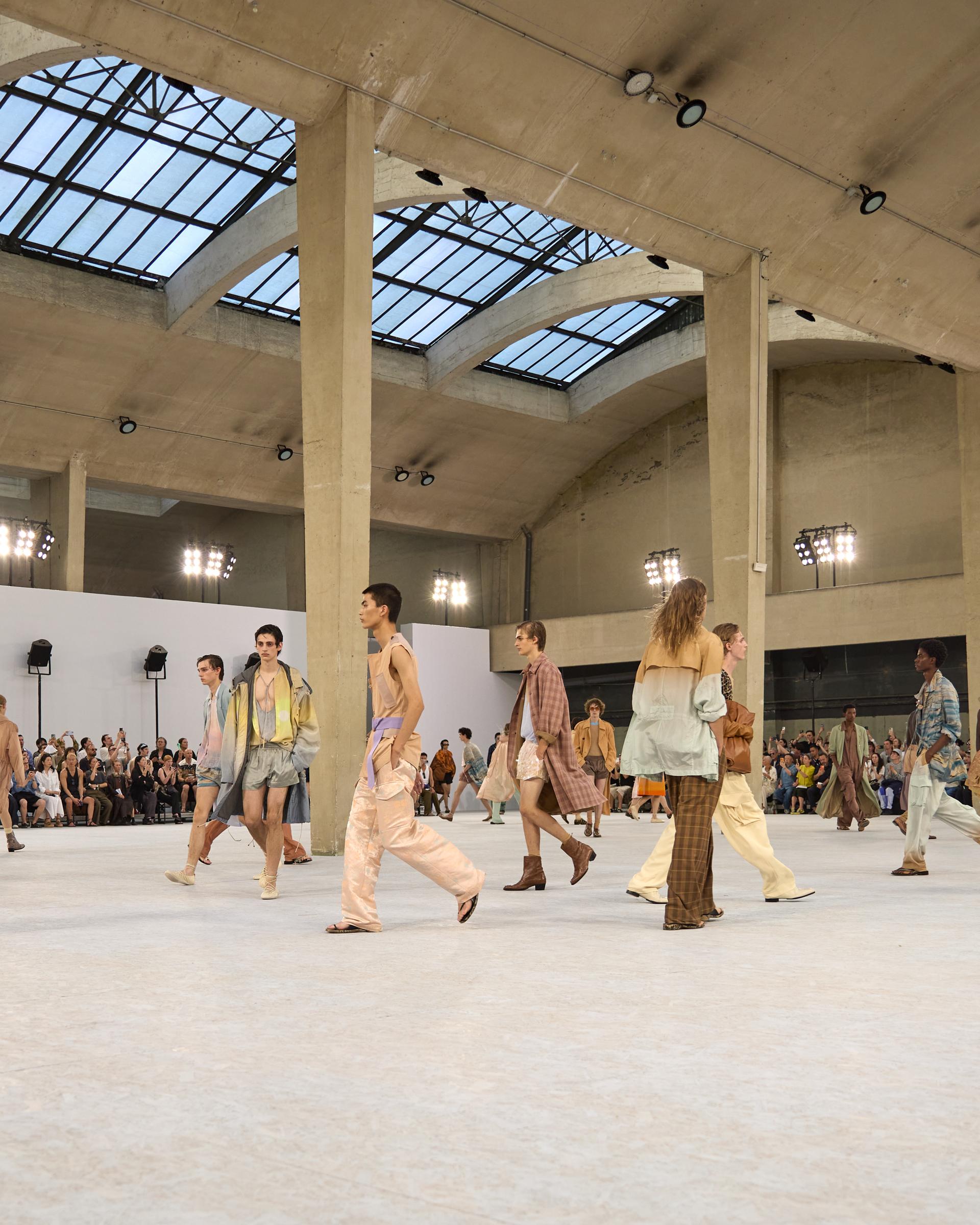 Runway shot from the Dries Van Noten's Men's Spring Summer 2027 collection
