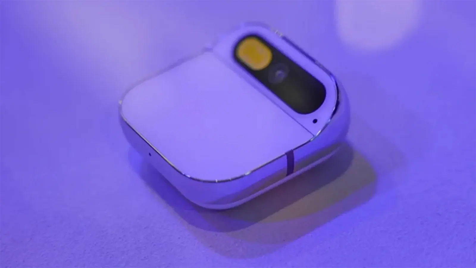 The Humane AI Pin Flopped. One Hacker Is Trying to Make It the New Siri