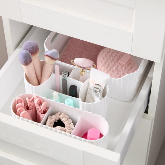 Shop bathroom storage