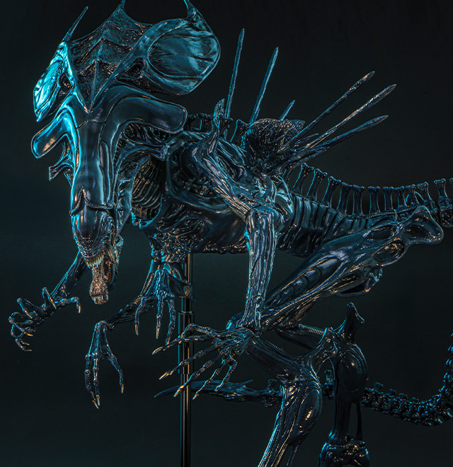 Alien Queen Sixth Scale Figure