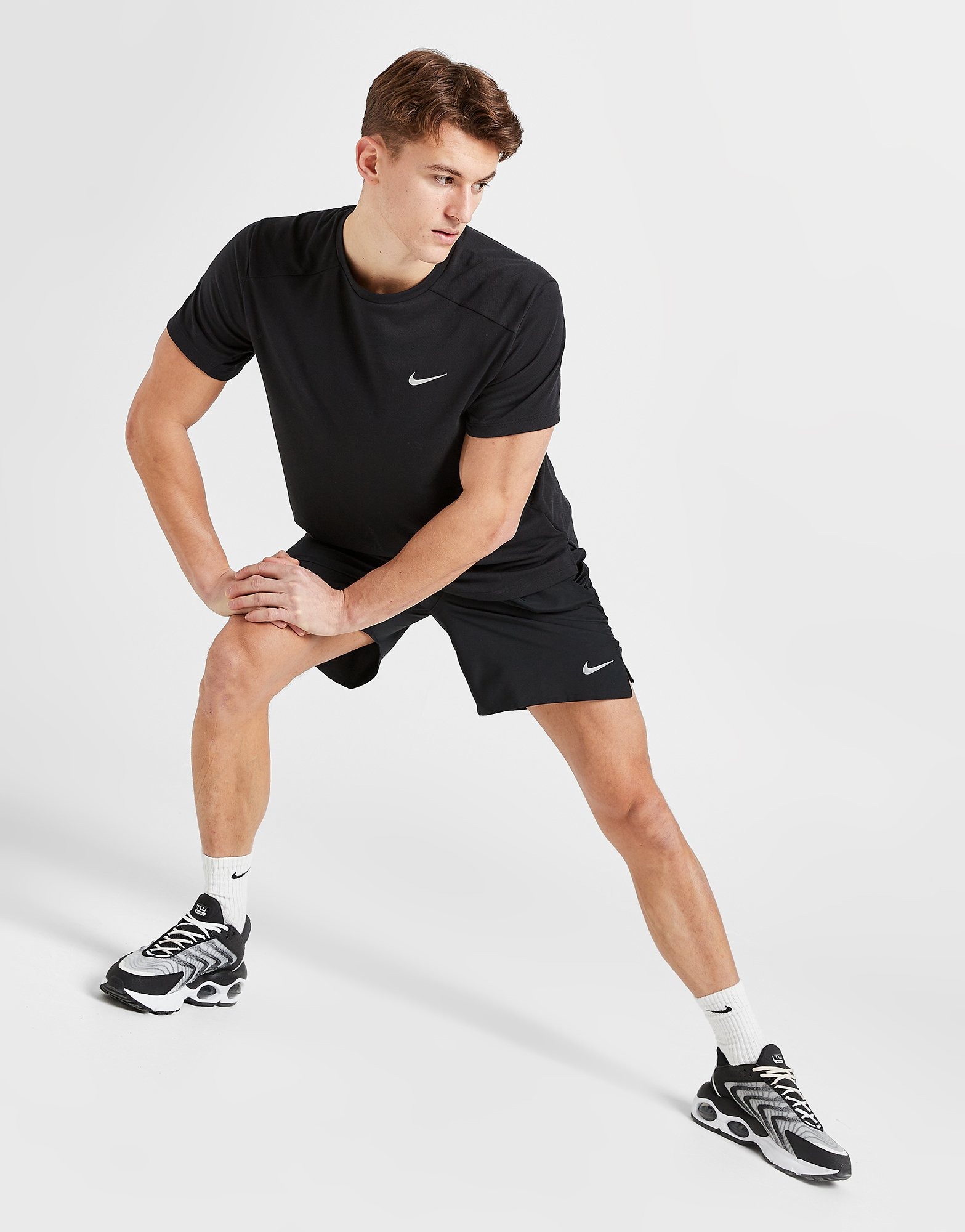 Nike Challenger 7 Inch Shorts