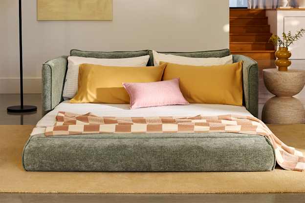 Small-Space Hosts Swear By This Stylish Sofa Bed — And It’s 30% Off for Black Friday