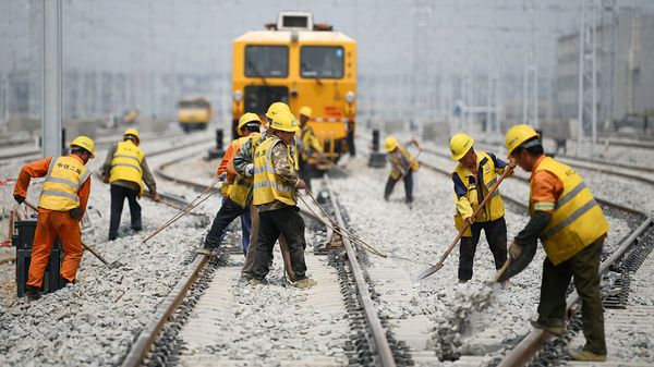 Technicians carry out track fine-adjustment work at the Nanchang East High-speed Railway construction line of Nanchang-Jiujiang High-Speed Railway in Nanchang, East China's Jiangxi province on March 27, 2025