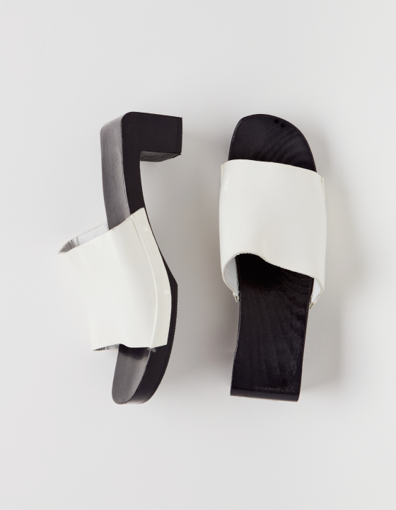 SHOP SANDALS