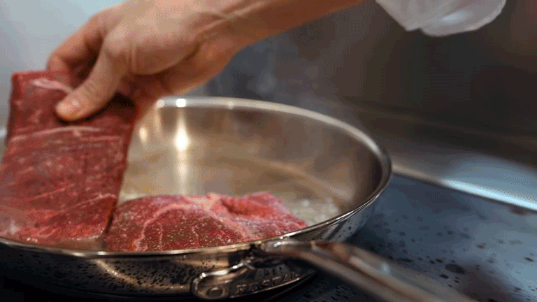 GIF: Cooking steak and chicken in Hestan skillet