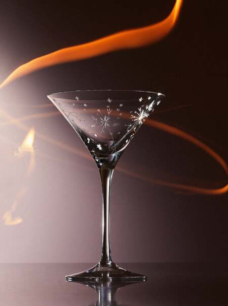 Fireworks Hand-Engraved Crystal Cocktail Glass (13.5oz/400ml)