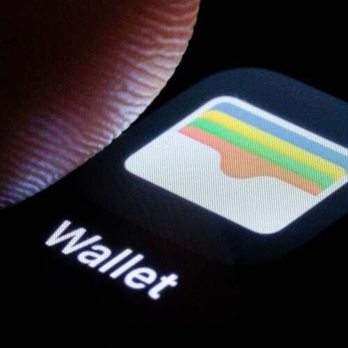 Apple Ramps Up F1 Promotion With Unsolicited Ads: Here's How to Stop Them