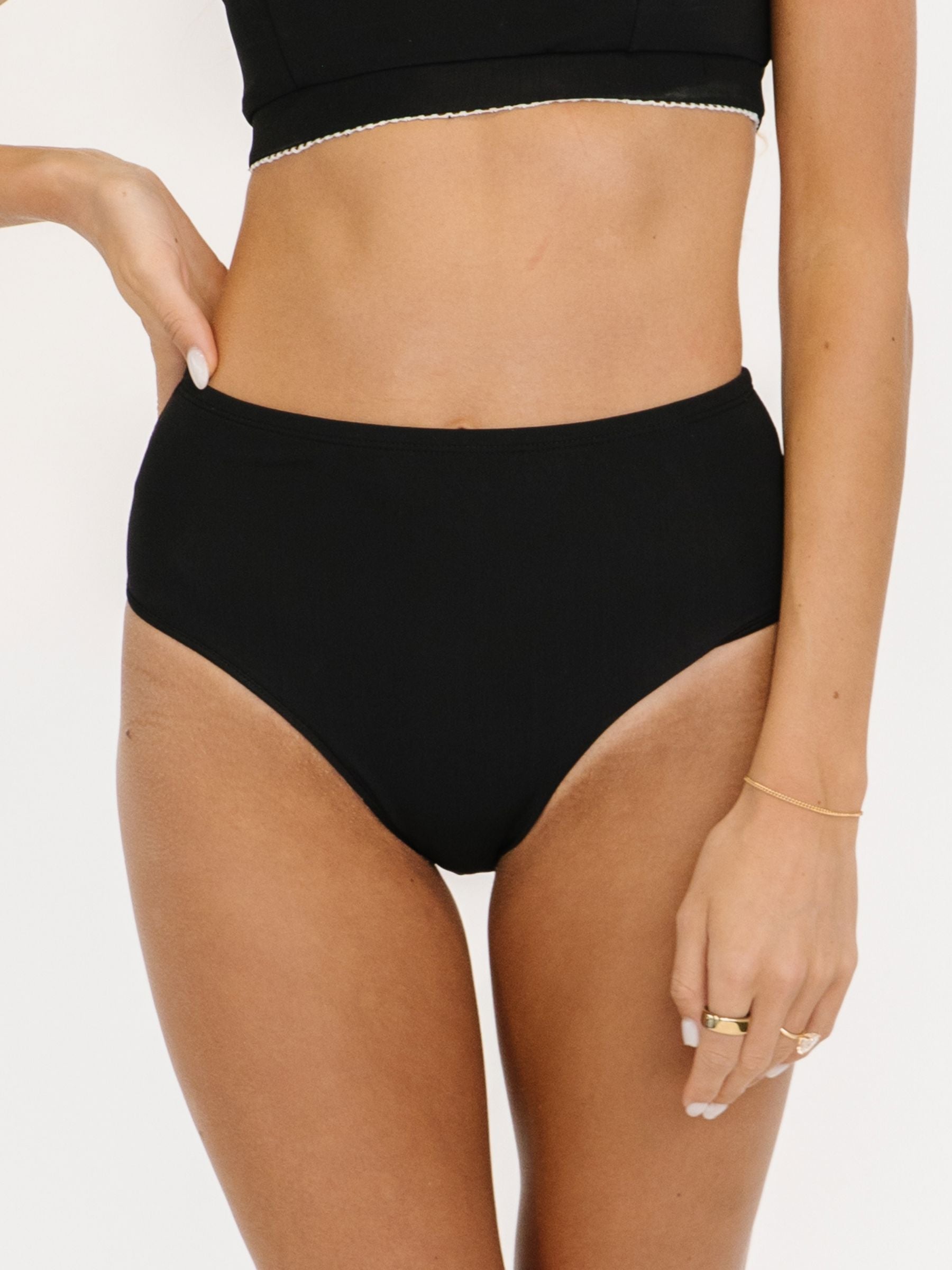 Image of Black Mid-Waist Bottom