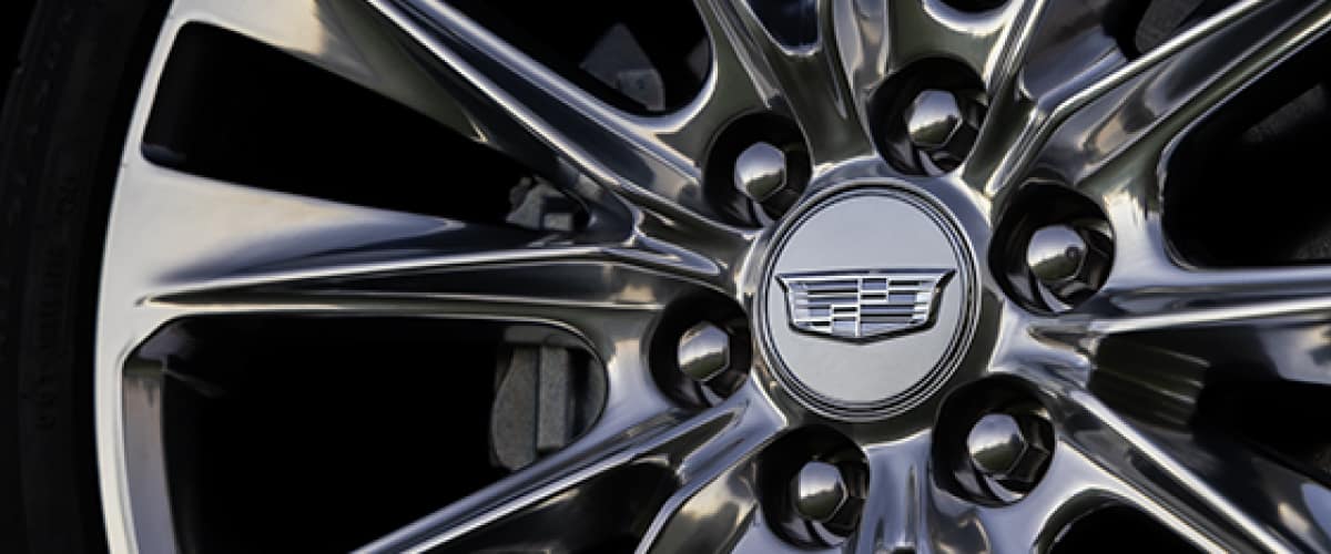 Close-up of the 2026 Cadillac VISTIQ wheel
