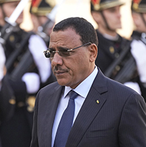 Former Niger President Mohamed Bazoum at the Elysee Palace in Paris, February 16, 2023.  © 2023 Michel Euler/AP Photo