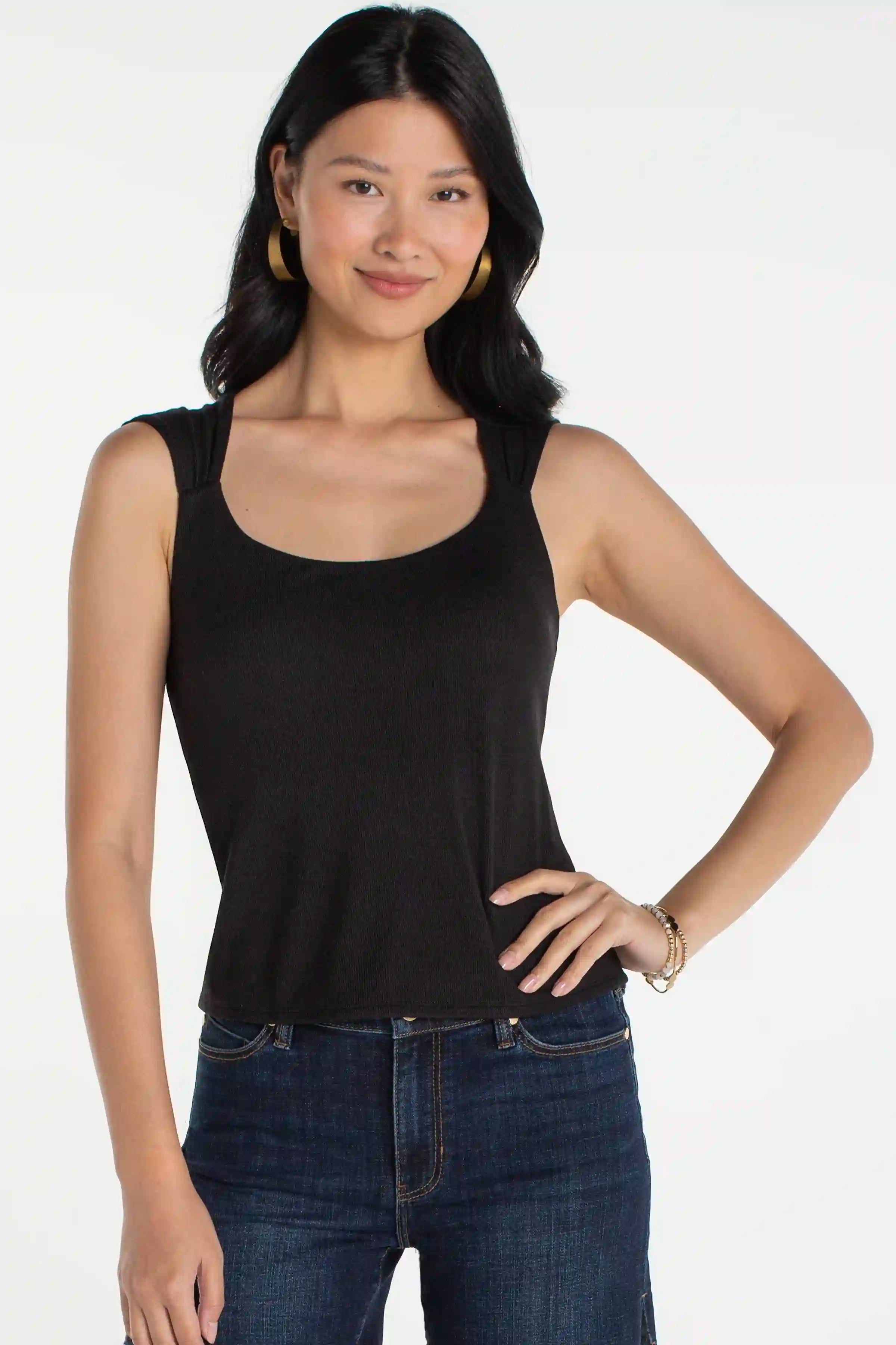 Image of SLEEVELESS BUILT-IN BRA KNIT TOP