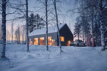 Volvo EX30 Cross Country with Swedish winter cabin