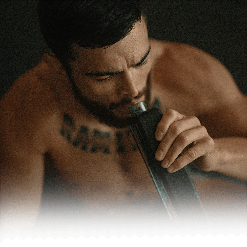 A man with an Echo Flask