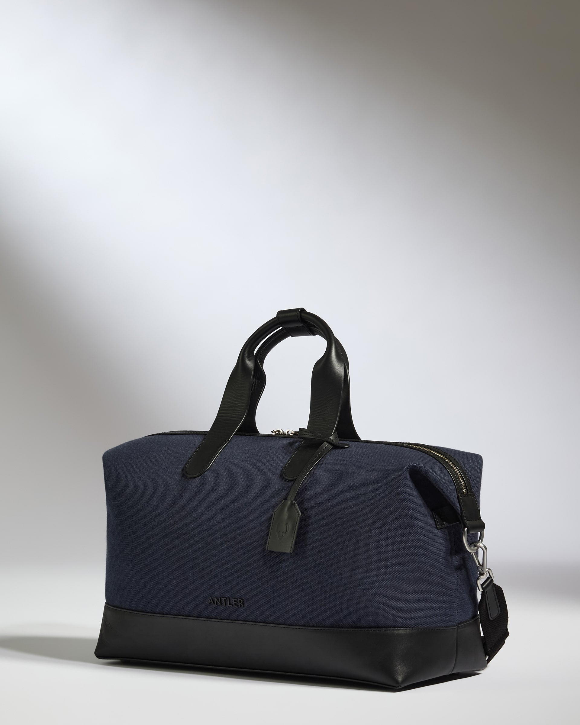 Image of Heritage Overnight Bag in Navy
