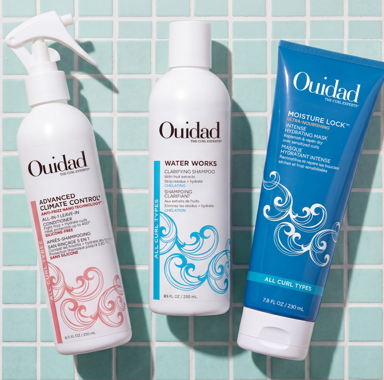 Hydration and protection aren't optional at the pool, they are essentials. Here are 3 expert moves to keep curls defined, soft and resilient from first dip to sunset.  