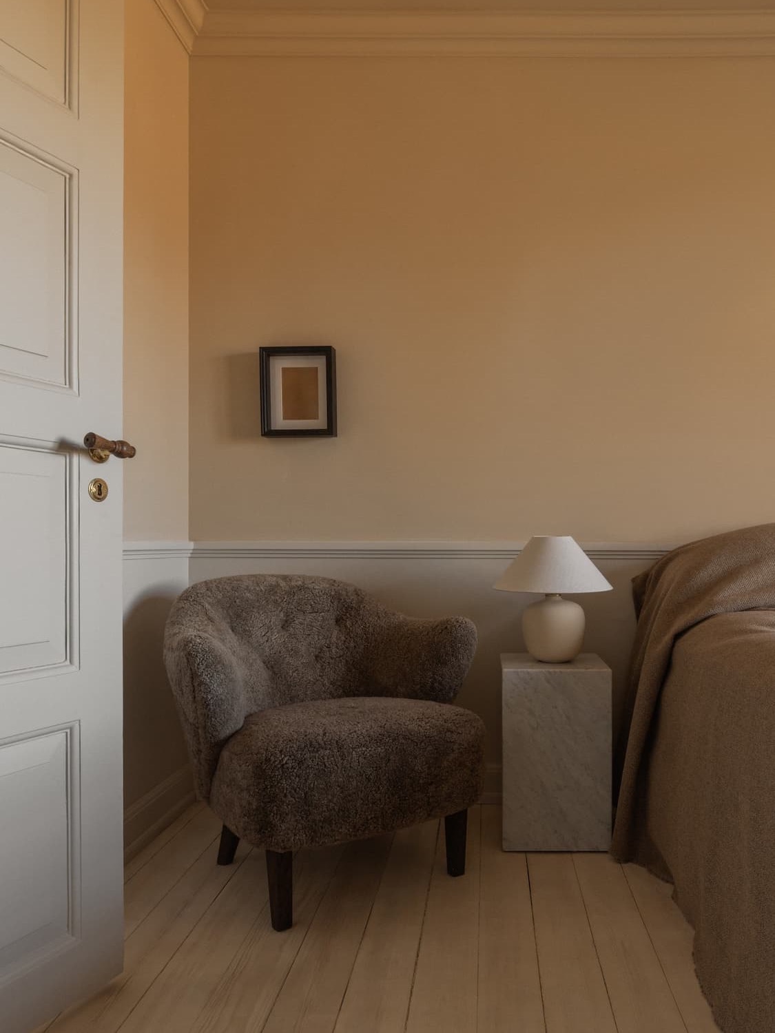 Ingeborg Sofa and Plinth Tall