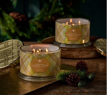 HomeWorx by Slatkin + Co. Set of (2) 18oz Vanilla Almond Creme Candles