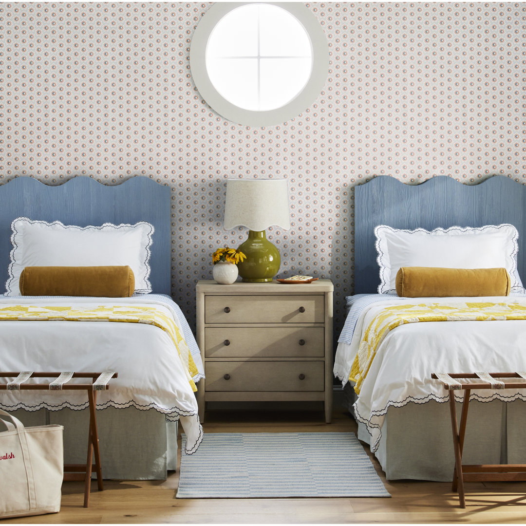Shannen 3 - Drawer Nightstand