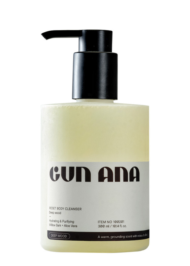 GUN ANA Reset Body Cleanser - Deep Wood