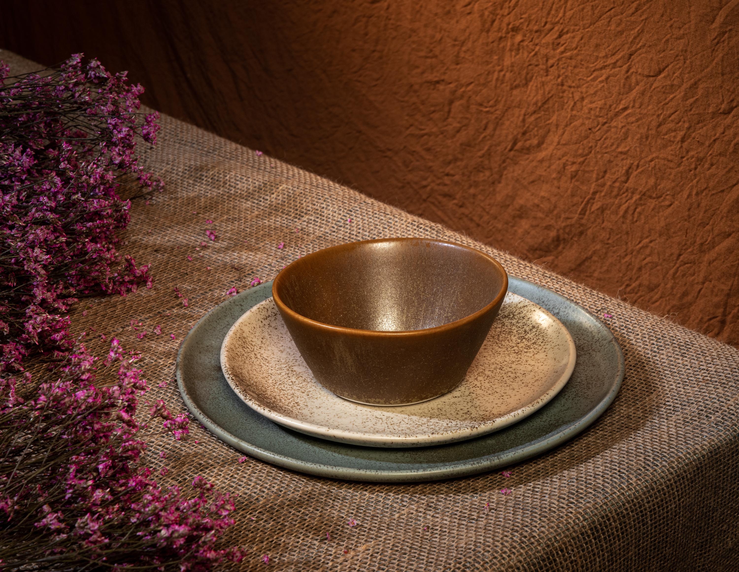 Image of Hestia Coupe 3 Piece Dinner Setting