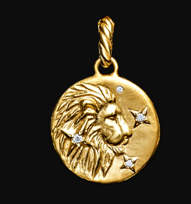 Leo Amulet18K Yellow Gold with Diamonds, 19mm