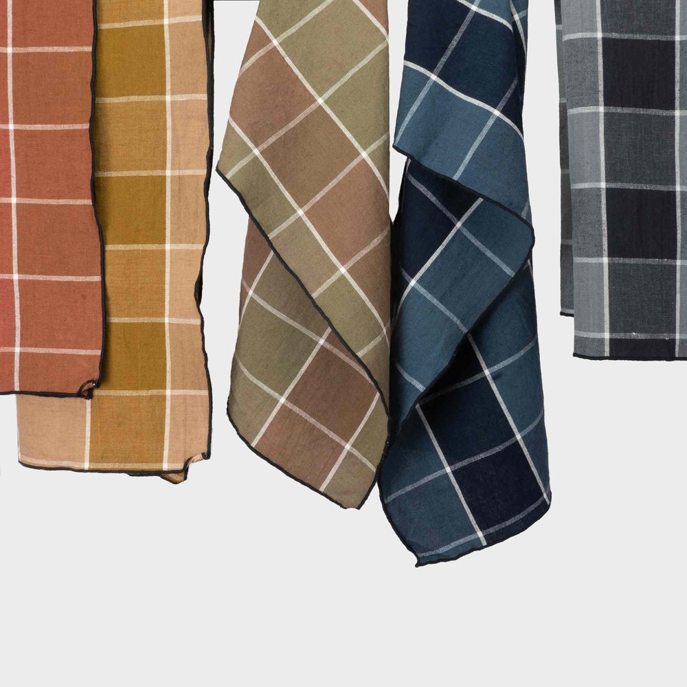 Image of French Linen Kitchen Towel in Windowpane Plaid