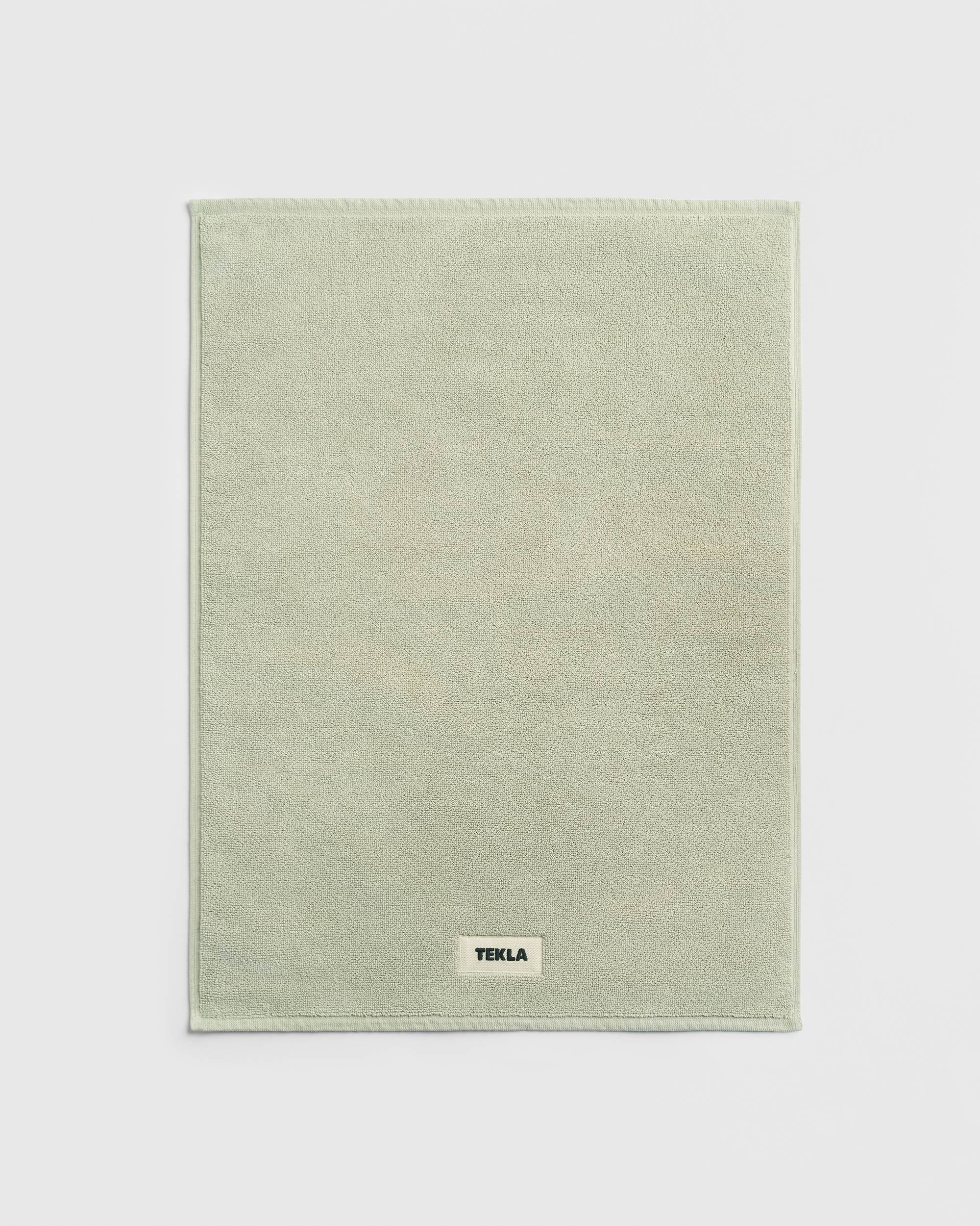 Pebble Terry bath mat