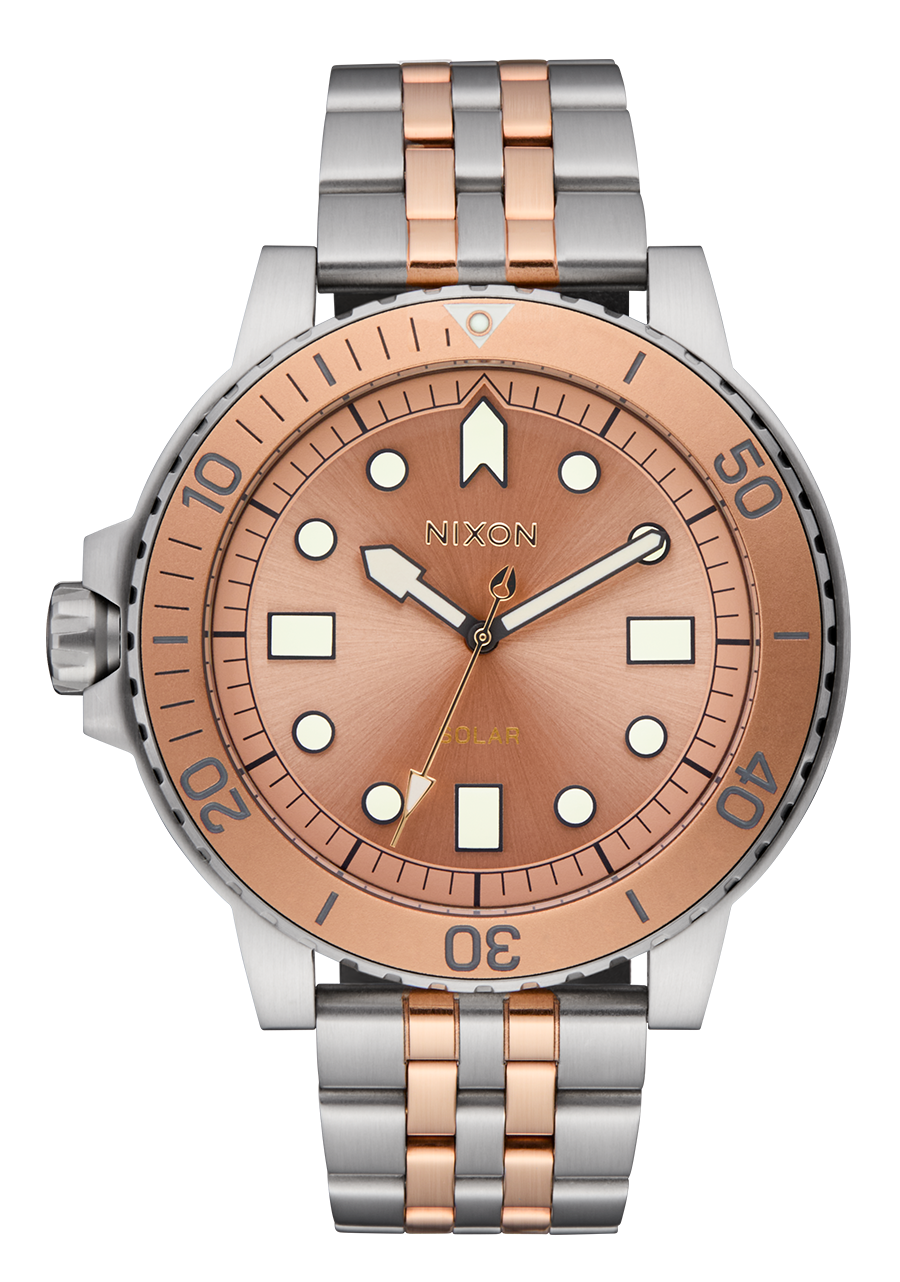 Image of Stinger 44 - Silver / Coral