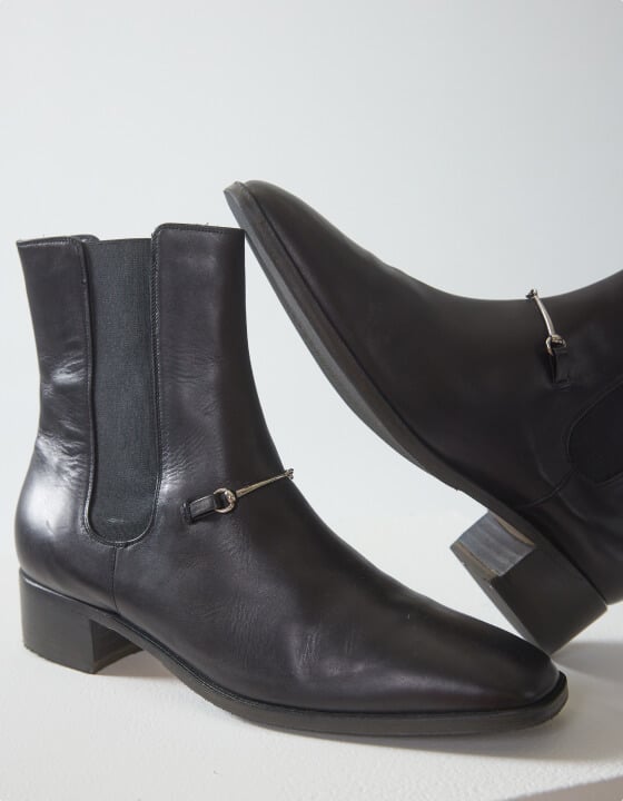 SHOP BOOTIES