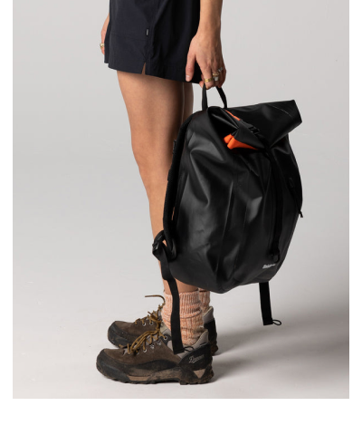 Drift 20L Waterproof Roll Top Backpack | Finisterre