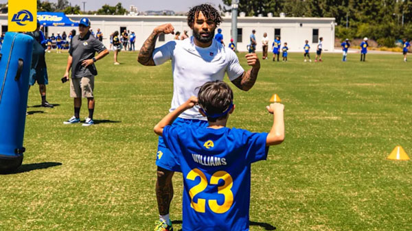 Kyren Williams Leads a Rams Football Academy Minicamp